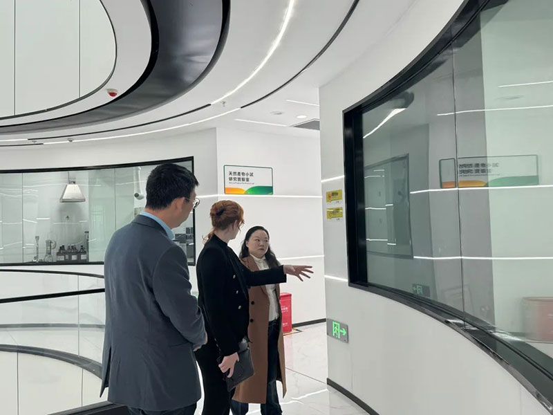 巴西國(guó)家植物保護(hù)產(chǎn)品協(xié)會(huì)專家訪問(wèn)新朝陽(yáng)，共探生物農(nóng)業(yè)合作新機(jī)遇